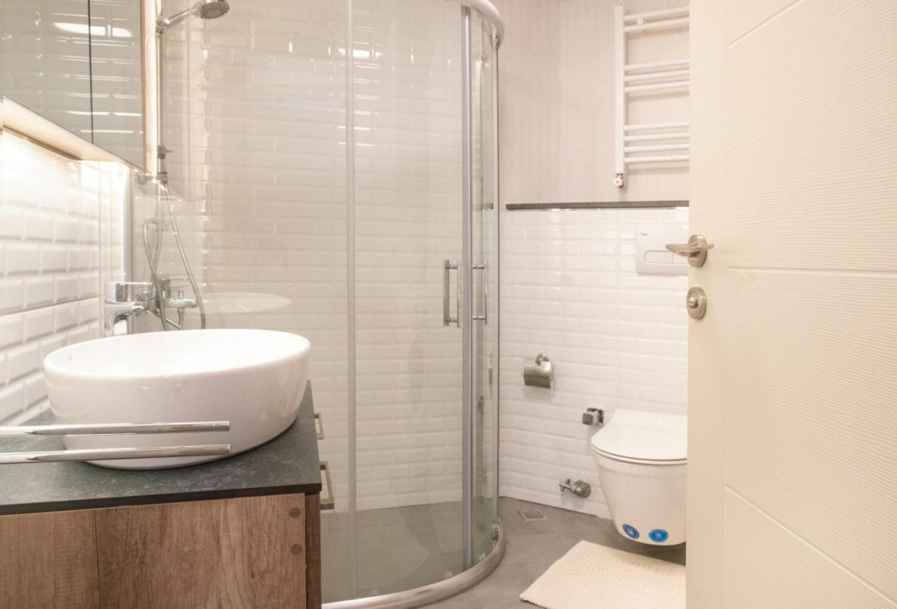 Apartament Delightful Flat 500 M To Uskudar Ferry Station Stambuł Zewnętrze zdjęcie